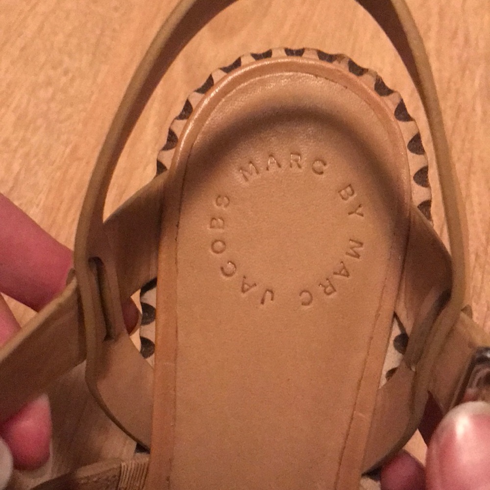 Marc Jacobs Beige Chunky Sandal - Picture 6 of 8